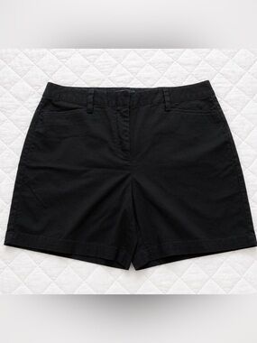 Lands’ End Mid Rise Black Chino Shorts Women’s Size 14 Stretch Cotton​
